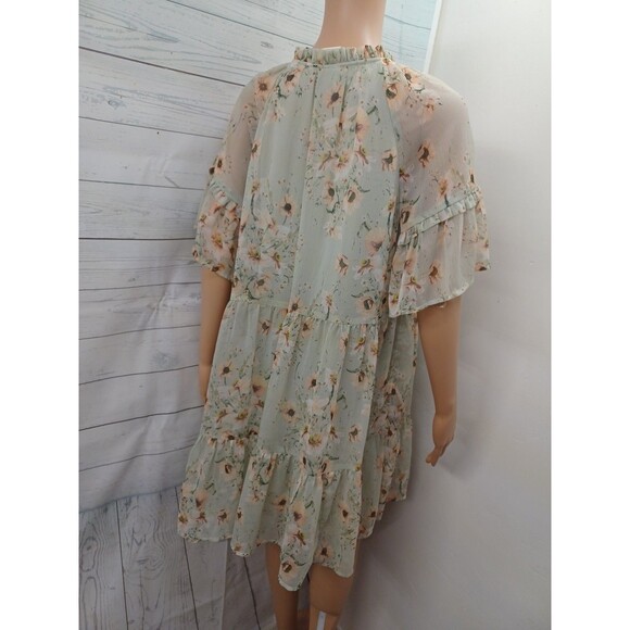H M Tiered Dress Light Green Floral Cottage Sz 6 Short Sleeve Line - Picture 5 of 7